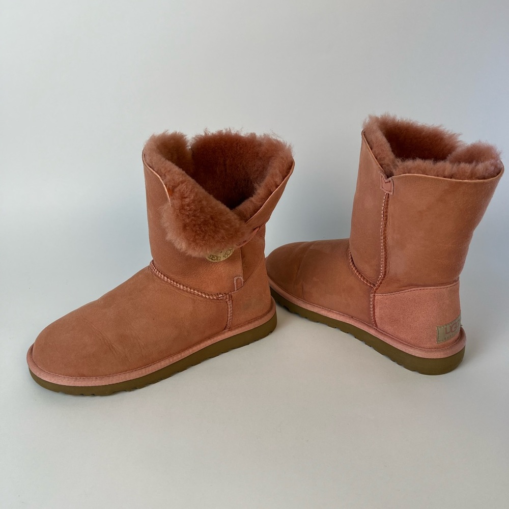 Women’s Pink Ugg Boots size 6 Bailey Button Classic Short Shearling Bootie - Picture 14 of 16